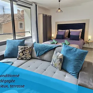https://spacieux-terrasse-vue-imprenable-moustiers-6.fr-provencehotel.com