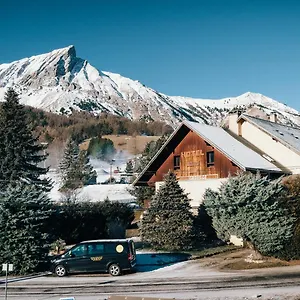 https://aurelaia.fr-provencehotel.com